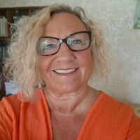 Lisa Derry